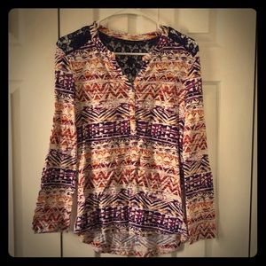 Lace shirt with fun zig zag patterns